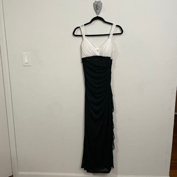 Betsy & Adam by Linda Bernell Dresses & Skirts - Betsy & Adam by Linda Bernell 8 black white prom dress bead ruche classic formal